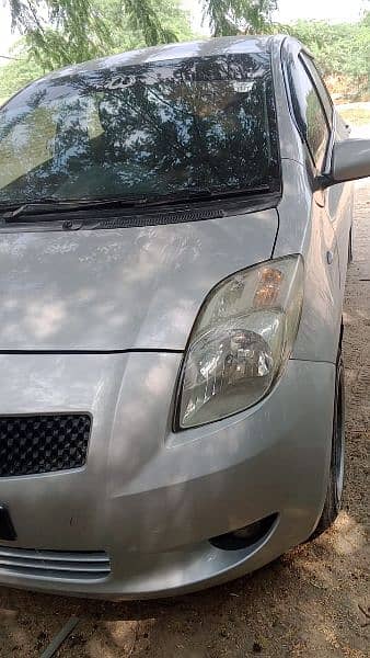 Toyota Vitz 2010 4