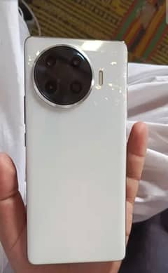 Tecno Spark 20 pro +