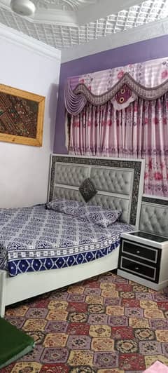 Bed Set / Bedroom Set / Showcase / Dressing