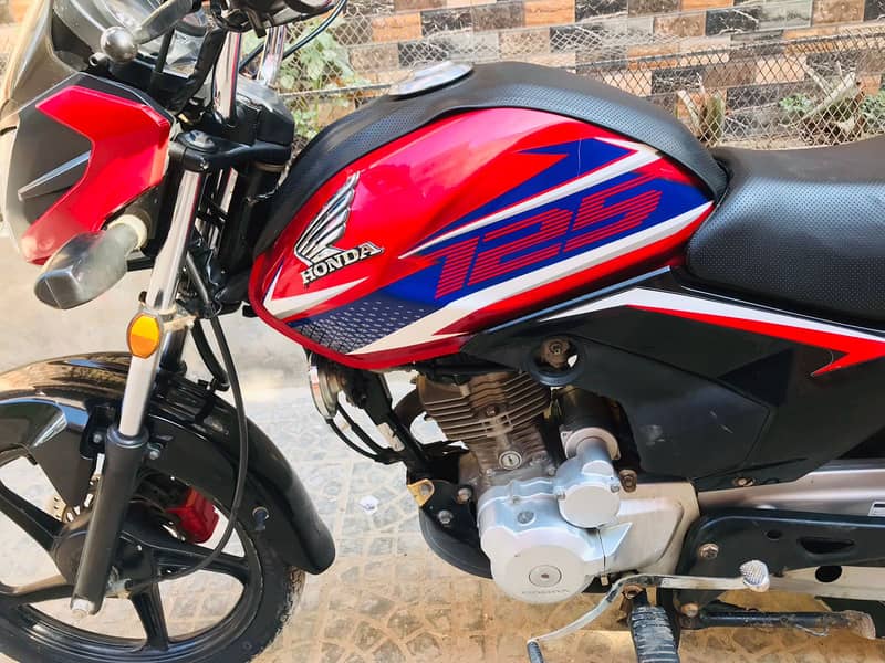 Honda CB 125F 2020 5