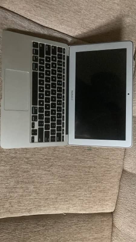 MACBOOK AIR URGENT SALE 1