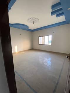 600Sqyd, 5 Rooms, Near University Road