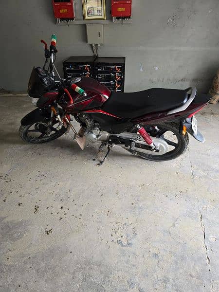 Honda CB 125 all bike okay all document clear 1