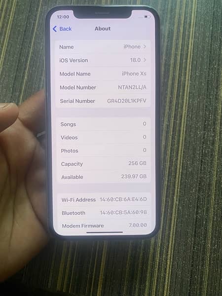 IPhone XS Waterpack 256GB 81% Battery health 10/10 5