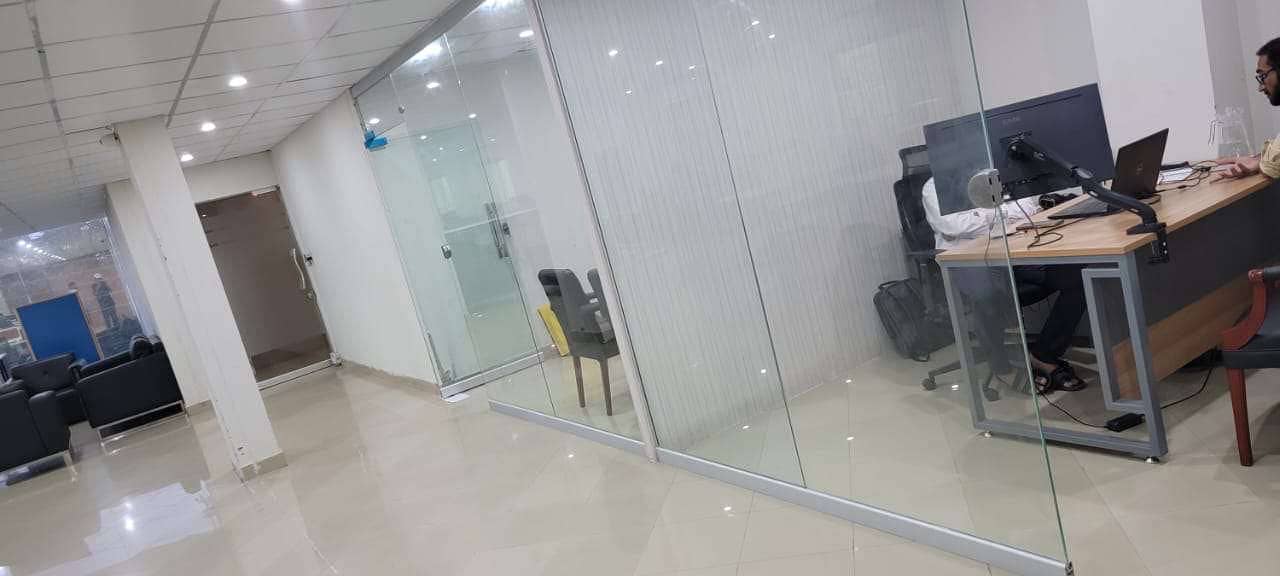 1 kanal 1st floor Commercial rent near to emporium mall 10