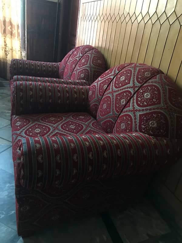 5 Seater sofa for sale in lush condition 3