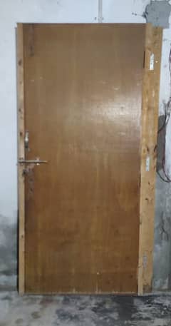 wooden door 2.5 x 6 ft