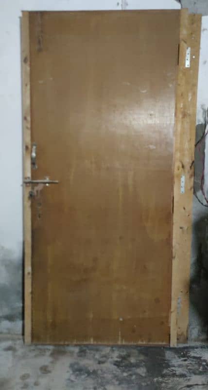 wooden door 2.5 x 6 ft 2