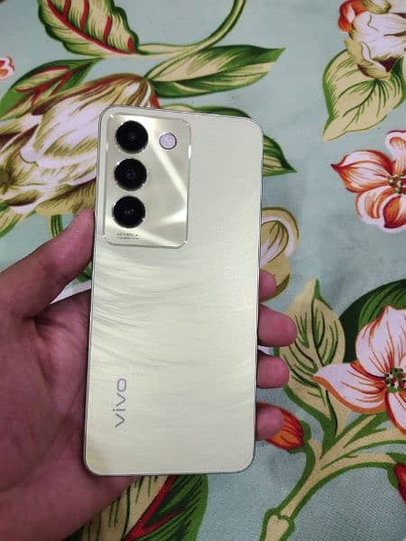 vivo y100 8 256 condition 10 by 10 1