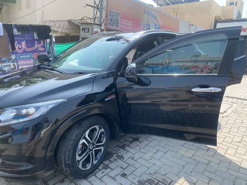 Honda Vezel 2015 12