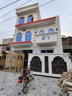 I-9-1 Beautiful Double Storey House For Sale Ideal Location Size 25x60