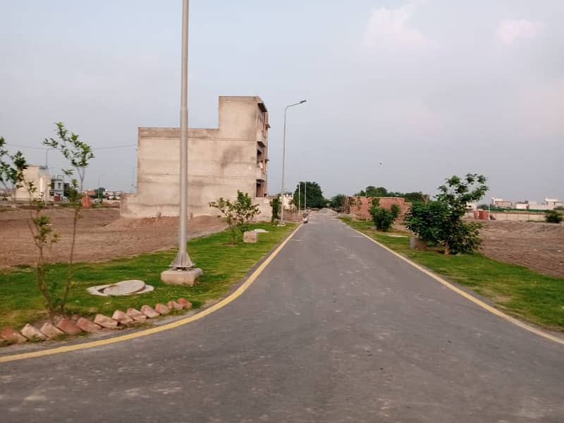 Best Option 10 Marla Plot for Sale in Tulip Extension, Park View City, Lahore 4