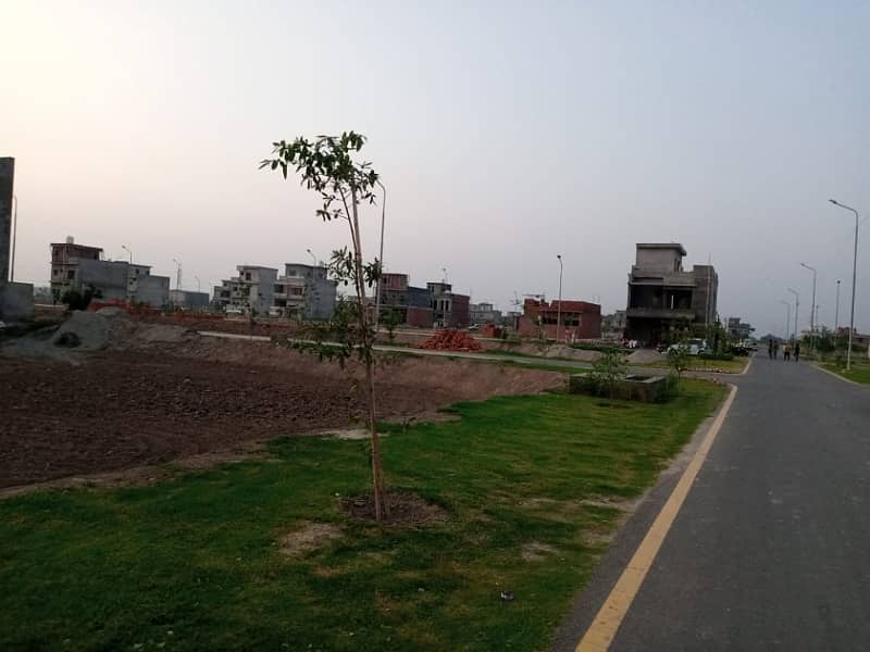 Best Option 10 Marla Plot for Sale in Tulip Extension, Park View City, Lahore 6