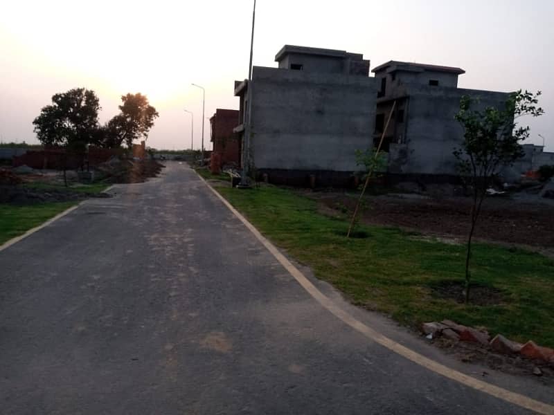 Best Option 10 Marla Plot for Sale in Tulip Extension, Park View City, Lahore 10