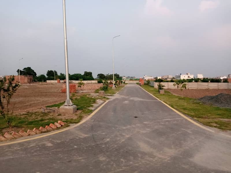 Best Option 10 Marla Plot for Sale in Tulip Extension, Park View City, Lahore 11