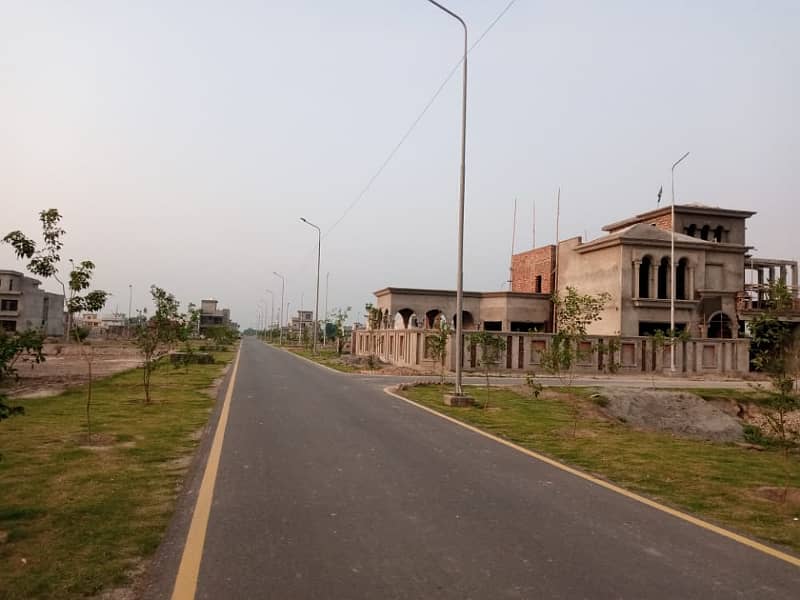 Best Option 10 Marla Plot for Sale in Tulip Extension, Park View City, Lahore 16