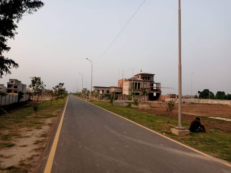 Best Option 10 Marla Plot for Sale in Tulip Extension, Park View City, Lahore 19