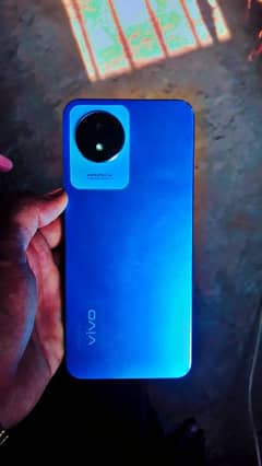 vivo y02t 4+4 64 me he 10 by 9 he Box or chargar bhi he