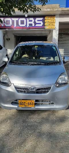 Daihatsu Mira 2012