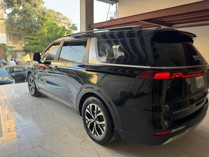 KIA Grand Carnival 2021 7