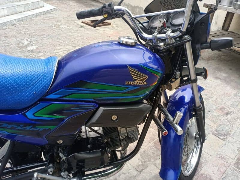 honda  prider nice bike 03115253911 2