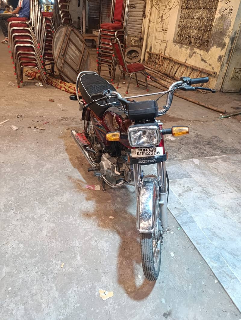 Honda CD 70 2020 3