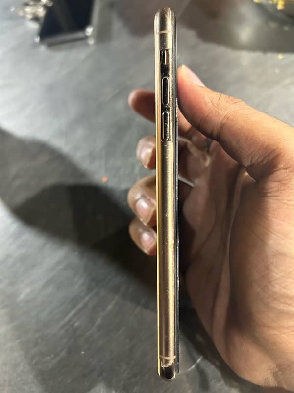 iphone 11 pro max non pta 1