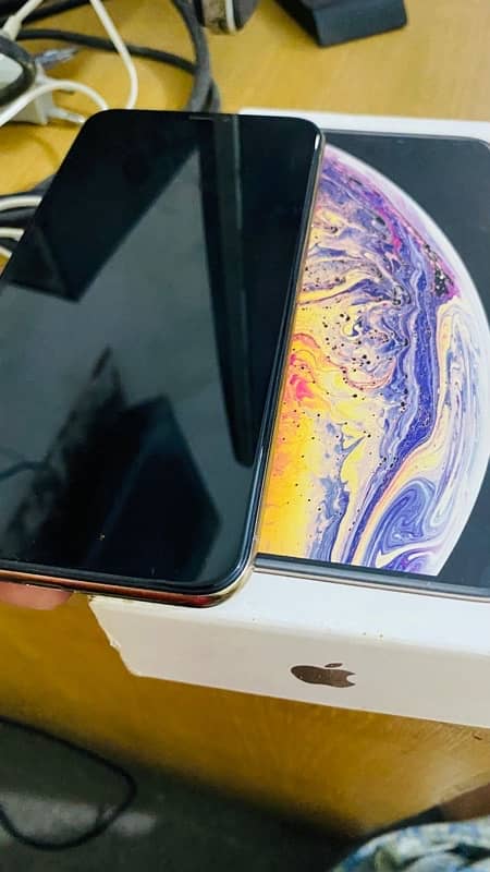 Iphone XS MAX, PTA Approved, 5