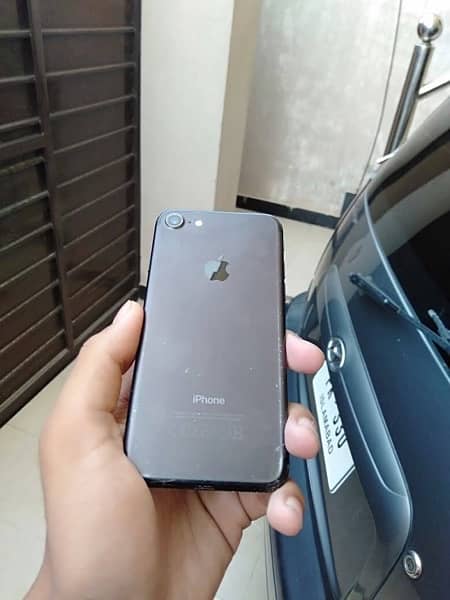 IPhone 7 128gb PTA Approved 2