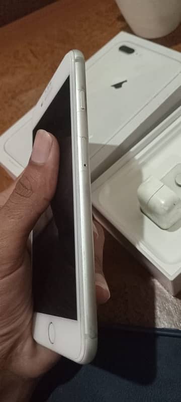 iphone 8 plus 64gb pta paroof condition 10/10 4