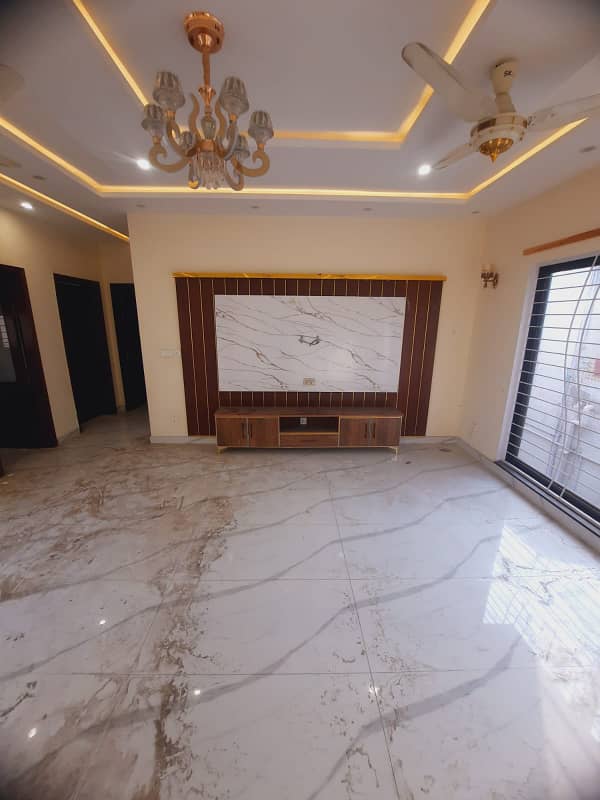 1 Kanal House 5 Bed, Brand New House For Rent Available In DHA Phase 3 4