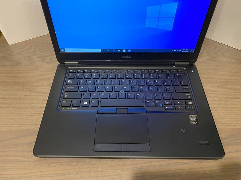 DeLL Core i5 5th Latitude 7450 8gb 500gb sshd 14in 2