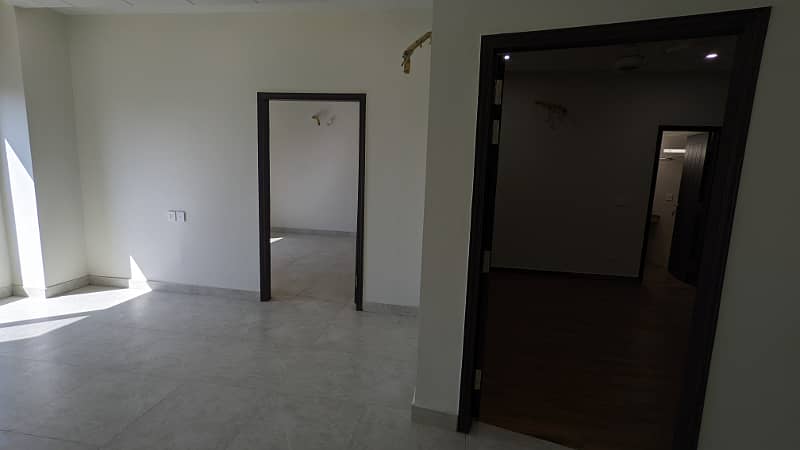 2 Bed Flat For Rent in Zarkon Heights 20