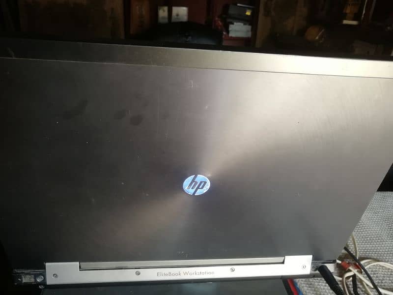 HP 8560w 0