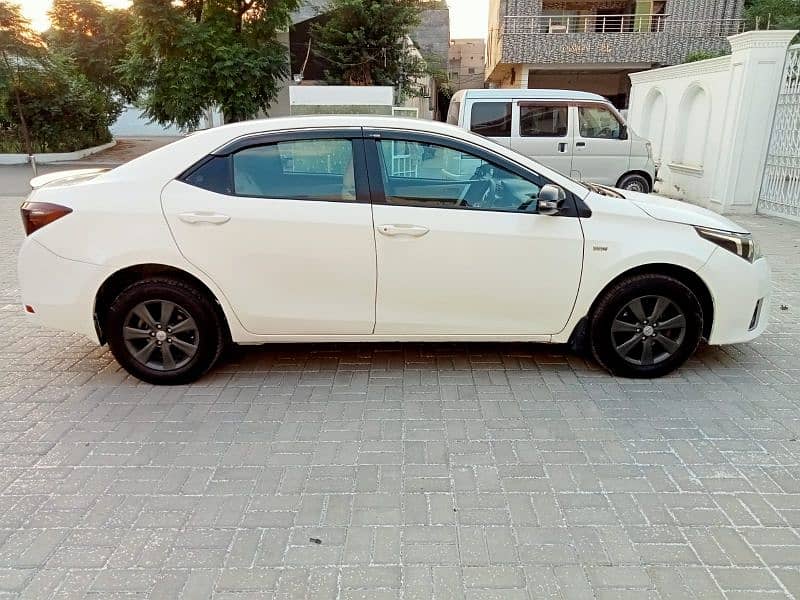 Toyota Corolla Altis 1.6 5