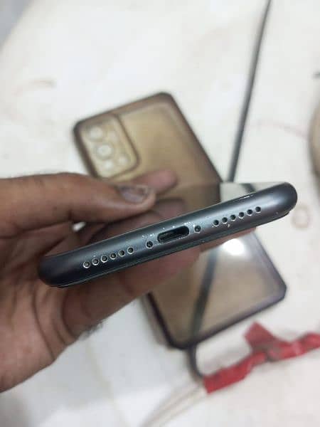 iphone 11 64GB FU 1