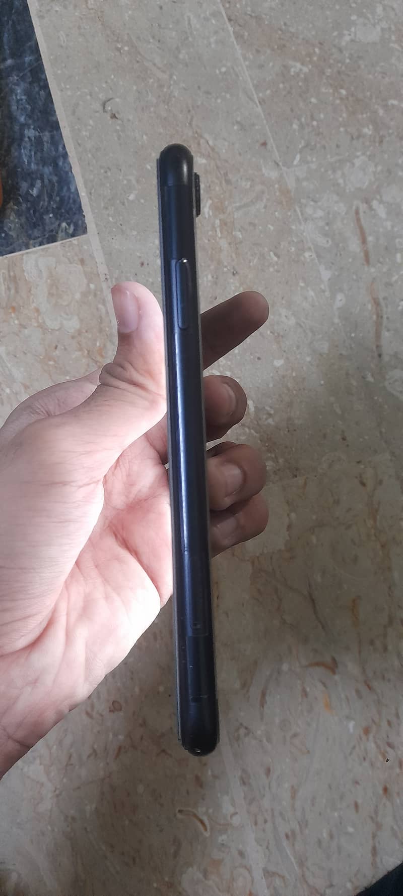 iPhone XR non pta factory unlock 64gb 9/10 condition. . 4