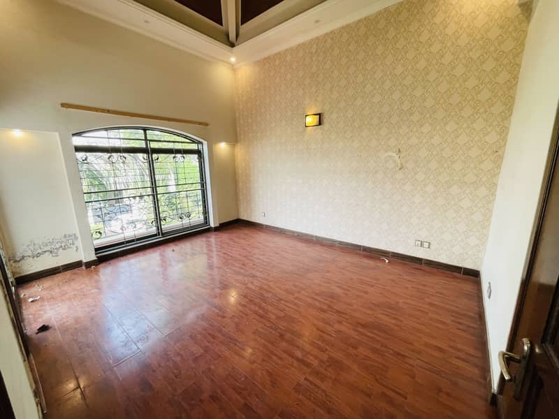 10 Marla Spanish Design Levish House For Rent In DHA Ph 5 10