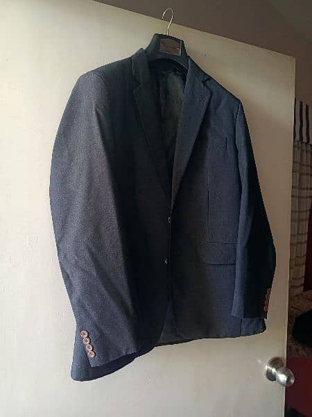 Used Suits & Coats for Men 8