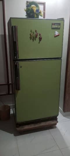 National Non frost refrigerator in good condition