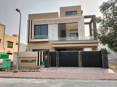 10 Marla House For Rent In Bahria Town Lahore