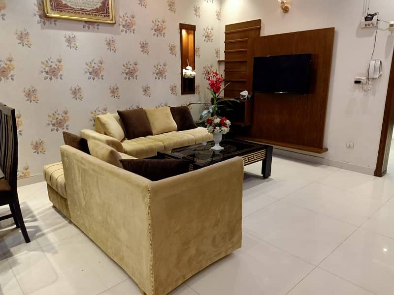 10 Marla Like Brand New Lowar Porshin Full Furnished For Rent Secter C BahriaTown Lahore 2