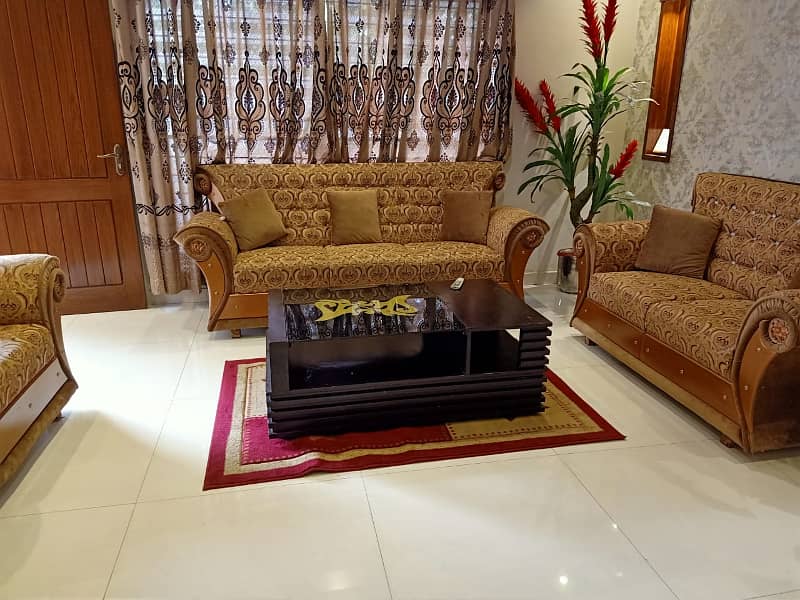 10 Marla Like Brand New Lowar Porshin Full Furnished For Rent Secter C BahriaTown Lahore 5