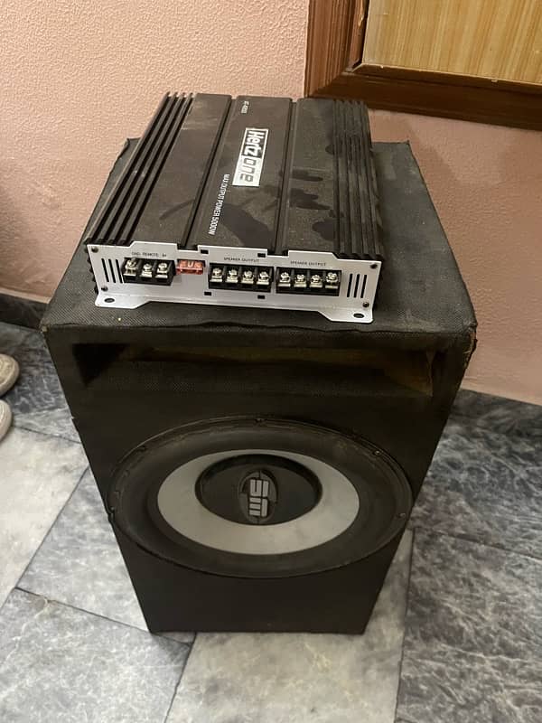 Woofer & Amplifier for sale 0