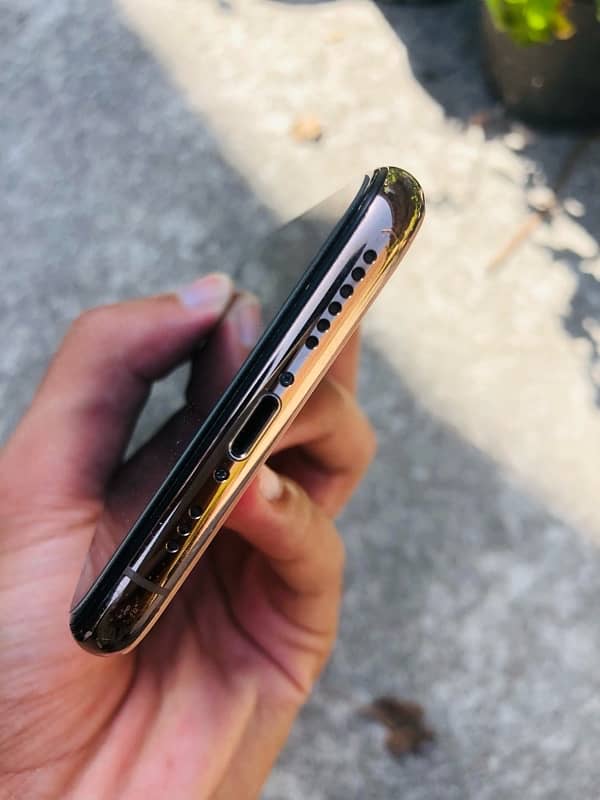 iPhone XS 256gb exchange possible with 12 mini 7