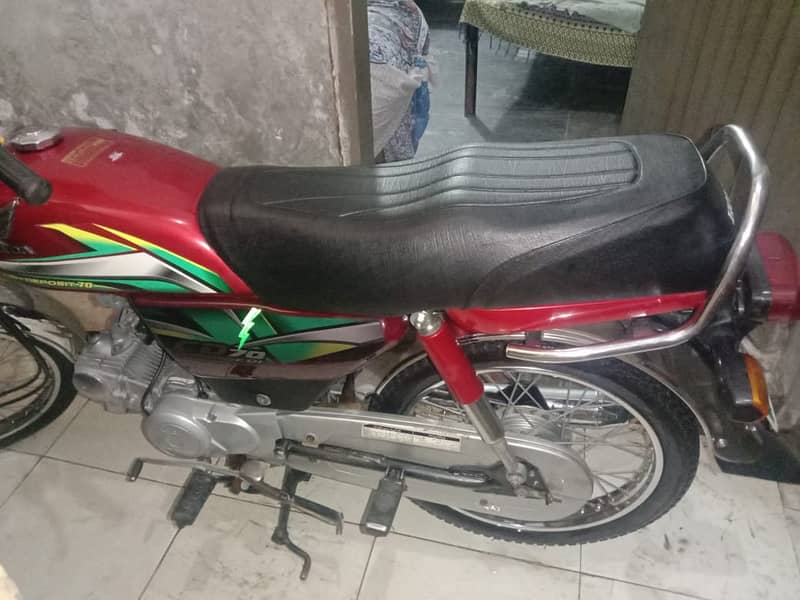 Honda CD 70 2022 3