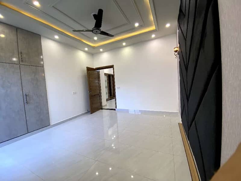 3 Years Installment Base Brand New House In Park View City Lahore 6