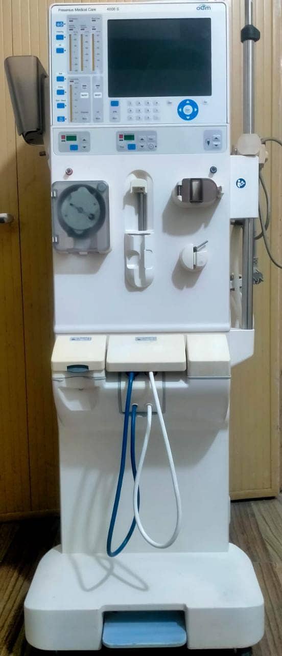 Dialysis Machines/dialysis machine parts/Fresenius dialysis machine 1