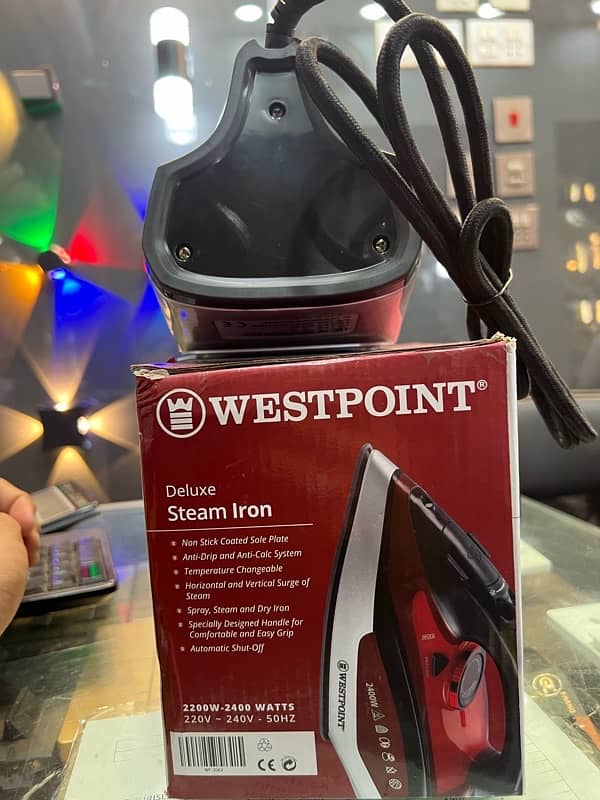 Iron/ West Point Deluxe Steam Iron for Sale 1