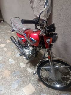 Honda 125 very good candition 10/10